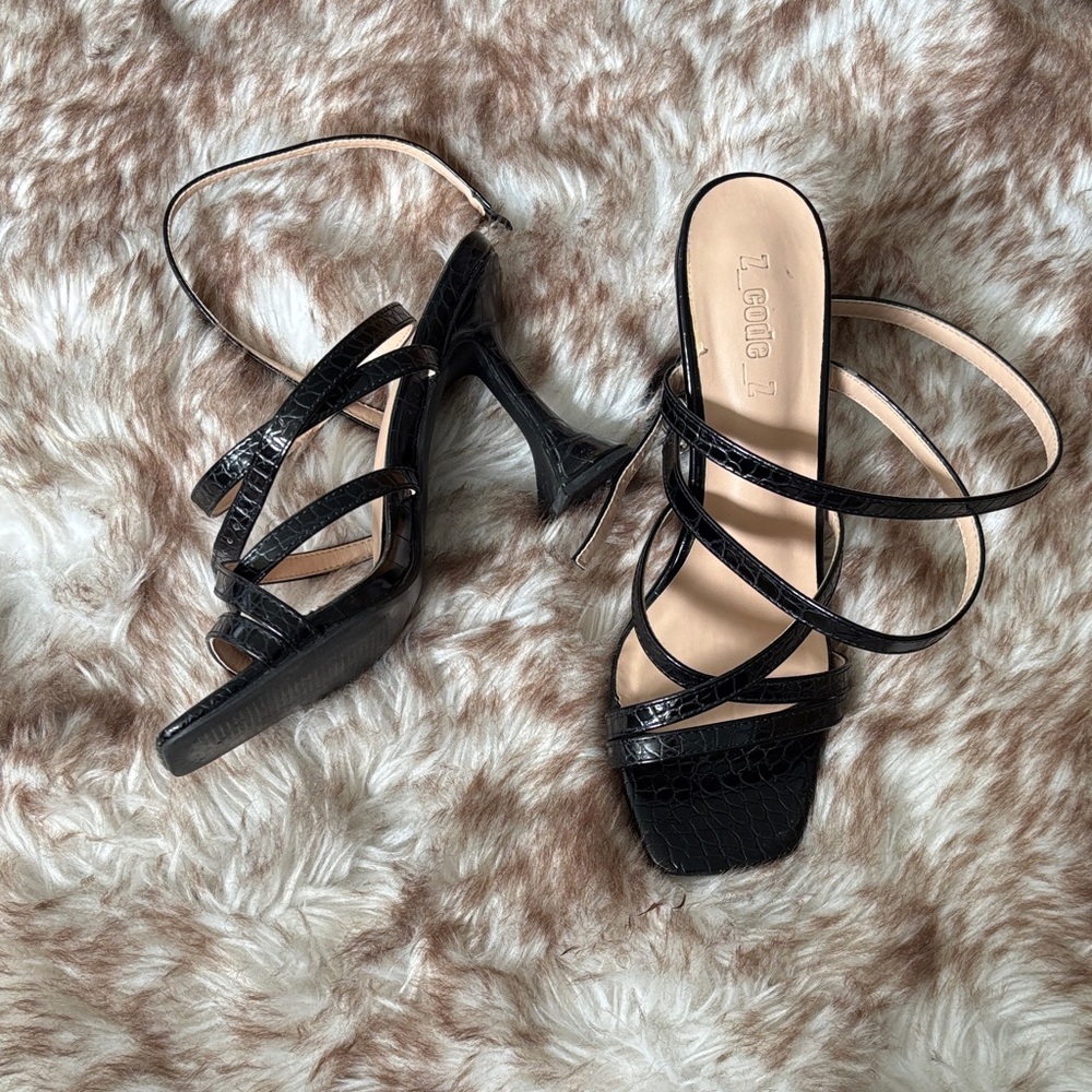 Black Strappy Women's Heels